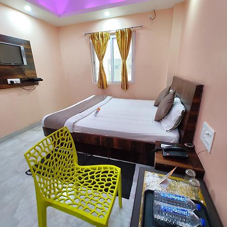 "Hotel Aradhya Puri"- Luxur- Room With Sea-View - Prime Location With Parking Facilities - Best Hotel In Puri Ngoại thất bức ảnh