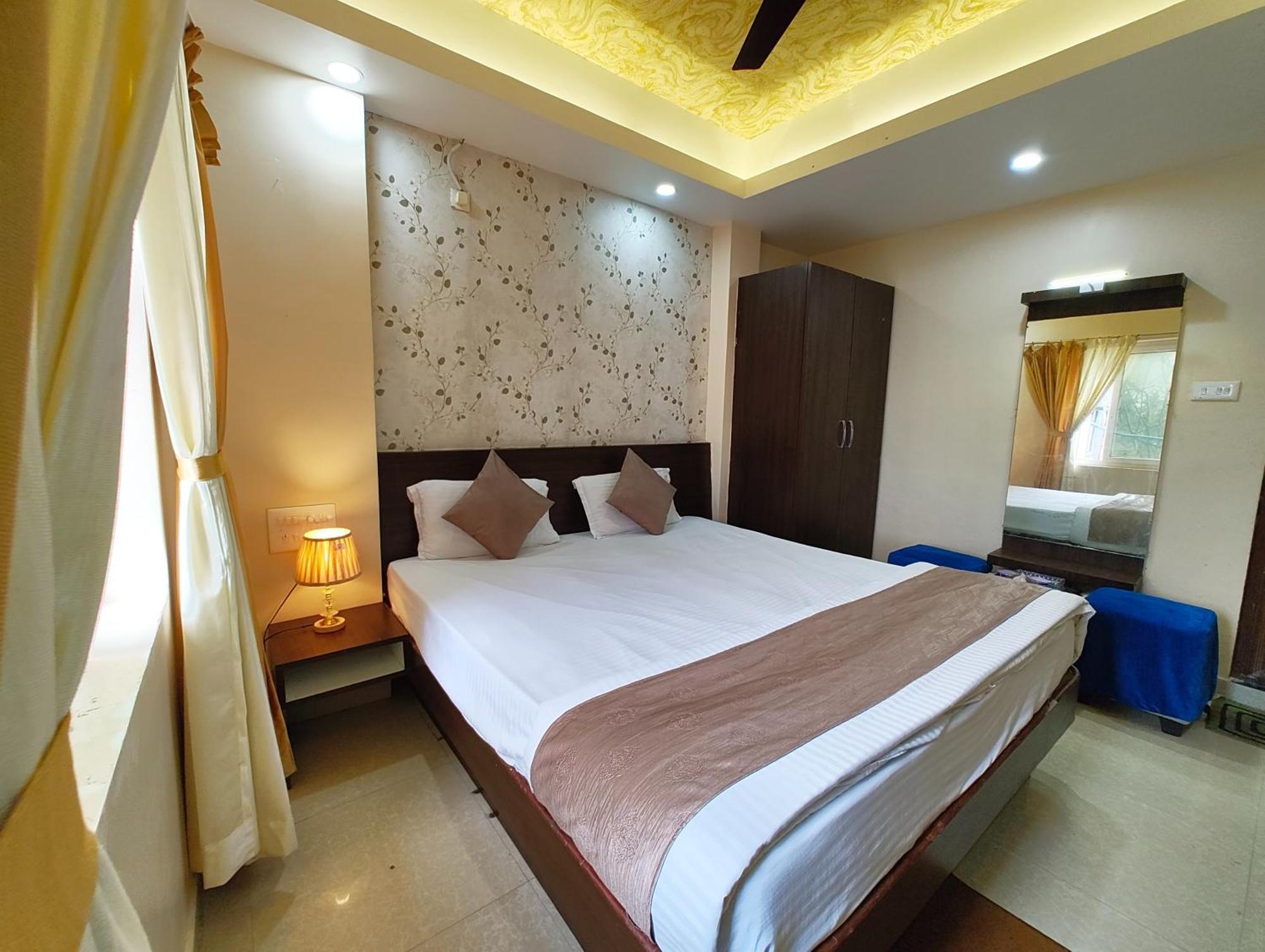 "Hotel Aradhya Puri"- Luxur- Room With Sea-View - Prime Location With Parking Facilities - Best Hotel In Puri Ngoại thất bức ảnh