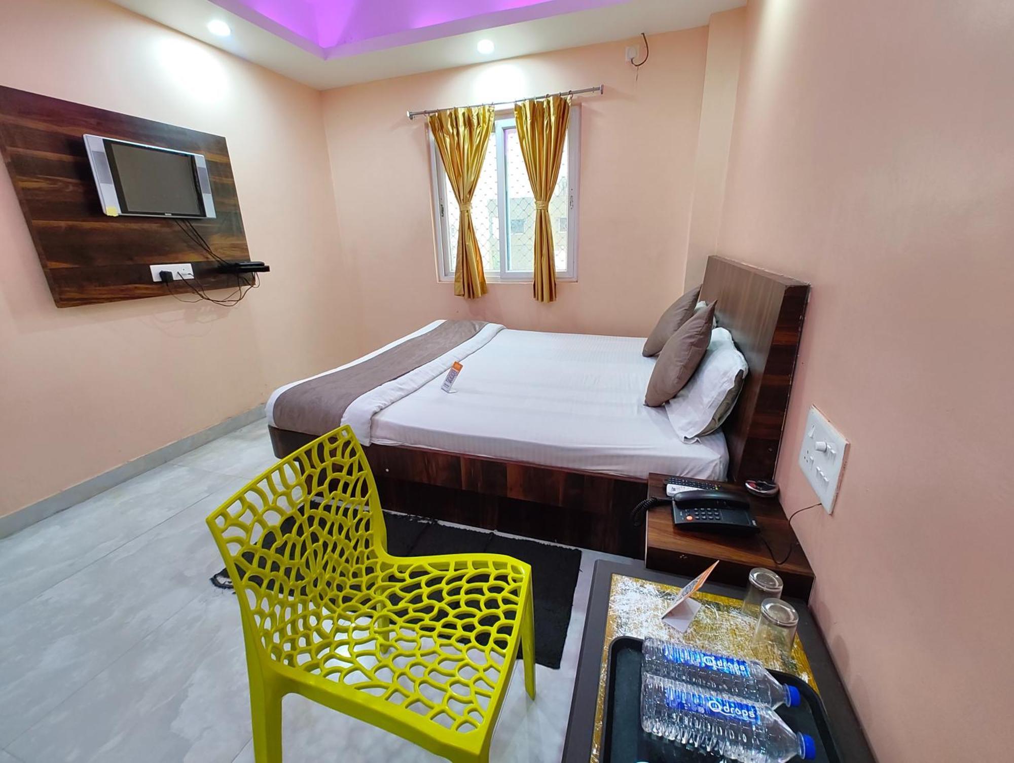 "Hotel Aradhya Puri"- Luxur- Room With Sea-View - Prime Location With Parking Facilities - Best Hotel In Puri Ngoại thất bức ảnh