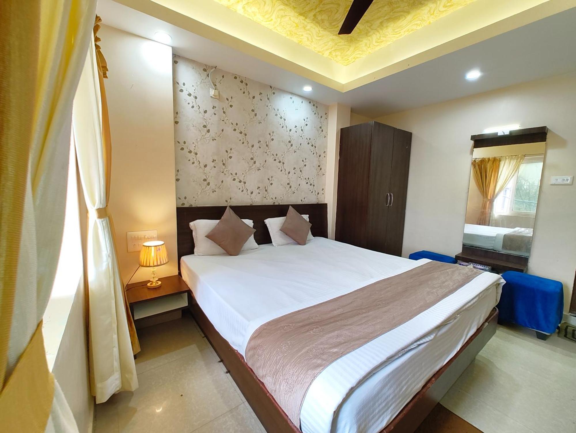 "Hotel Aradhya Puri"- Luxur- Room With Sea-View - Prime Location With Parking Facilities - Best Hotel In Puri Ngoại thất bức ảnh