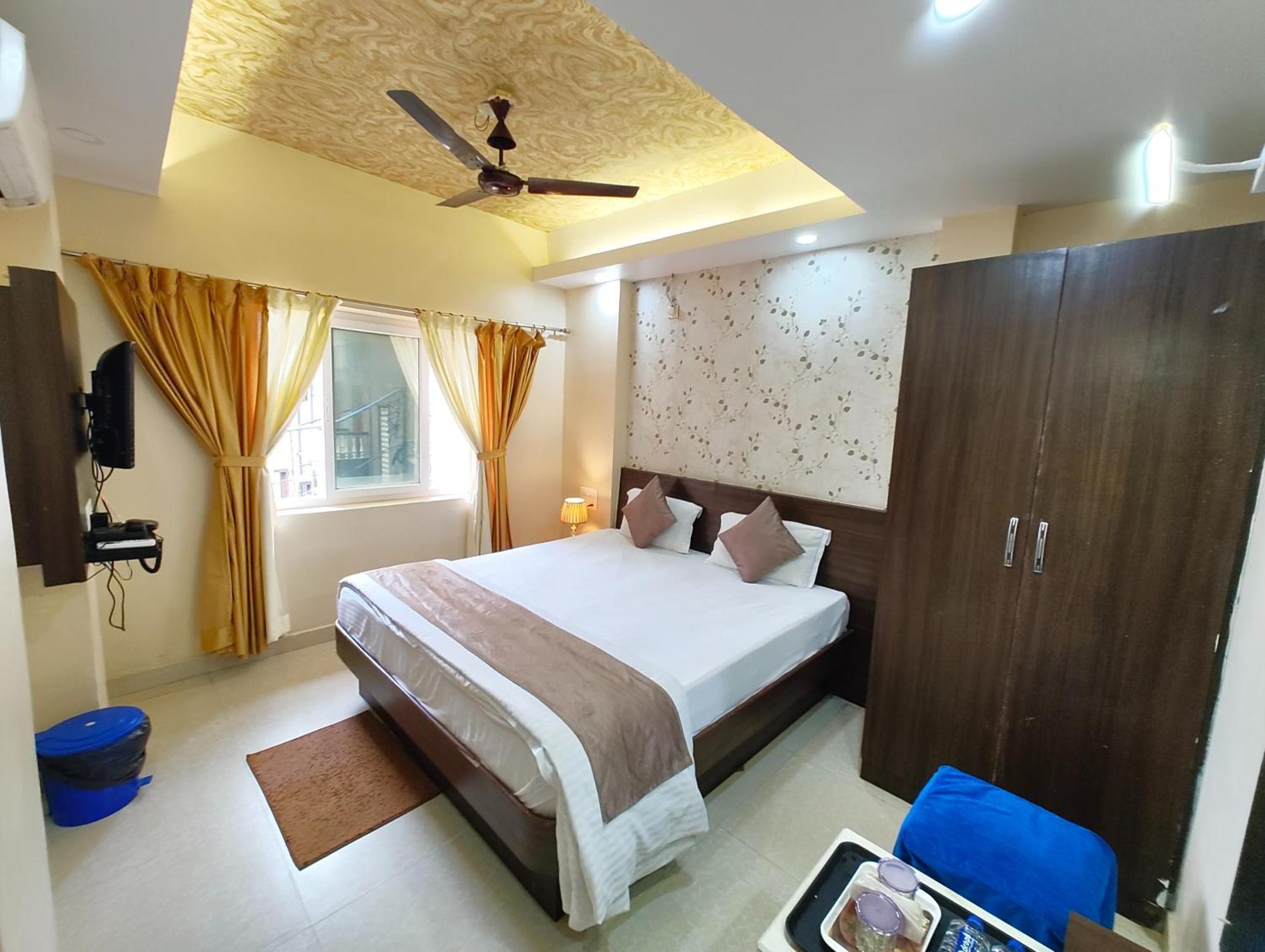 "Hotel Aradhya Puri"- Luxur- Room With Sea-View - Prime Location With Parking Facilities - Best Hotel In Puri Ngoại thất bức ảnh